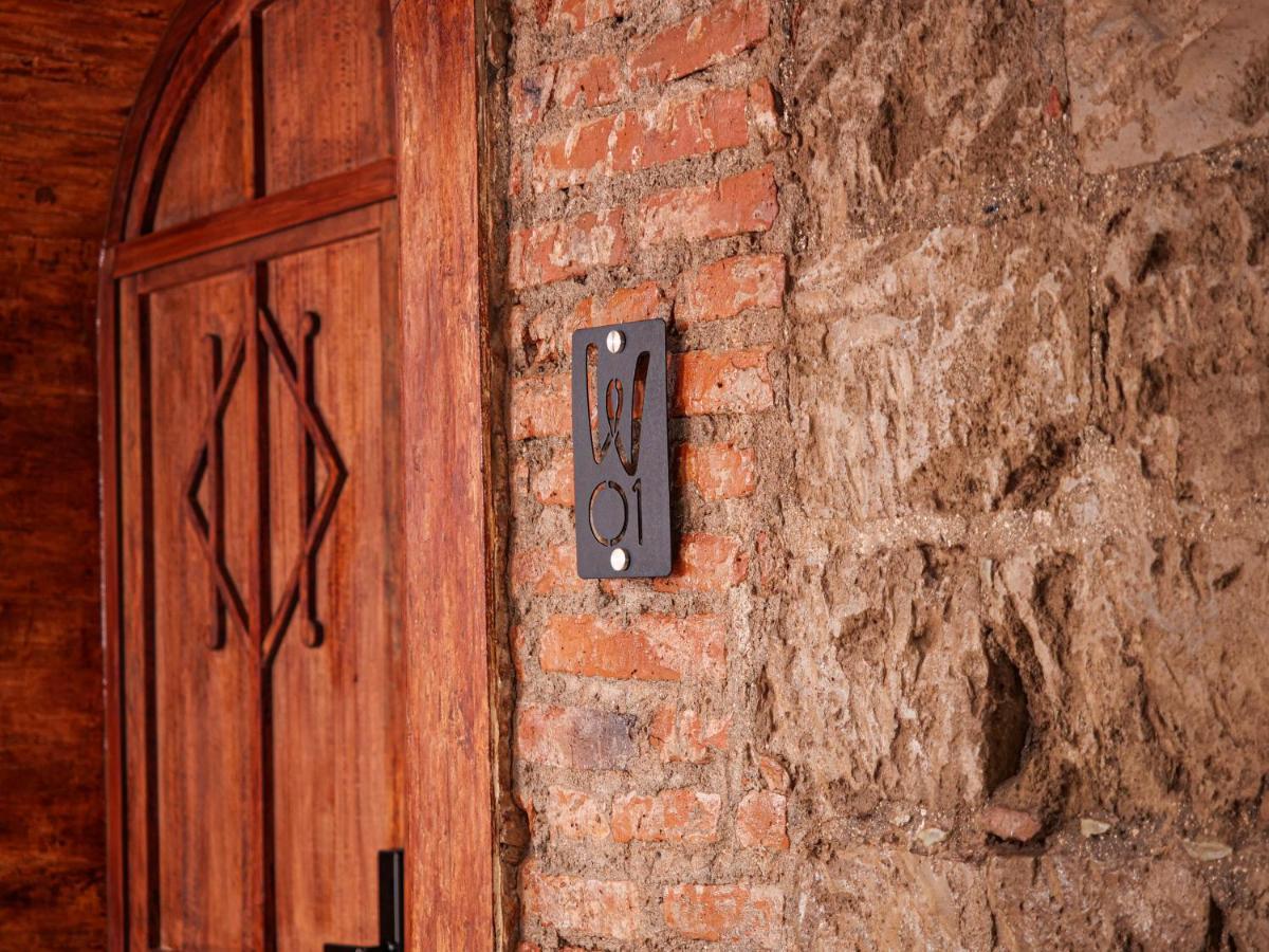 Wanderlot - Hotel Plaza Central Riobamba Esterno foto