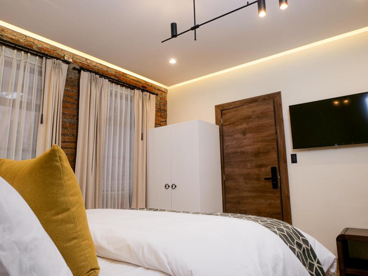 Wanderlot - Hotel Plaza Central Riobamba Esterno foto