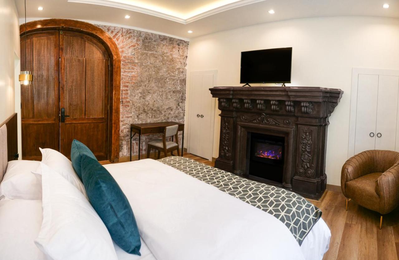 Wanderlot - Hotel Plaza Central Riobamba Esterno foto