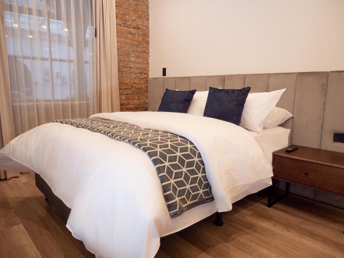 Wanderlot - Hotel Plaza Central Riobamba Esterno foto