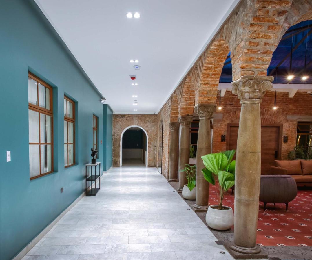 Wanderlot - Hotel Plaza Central Riobamba Esterno foto