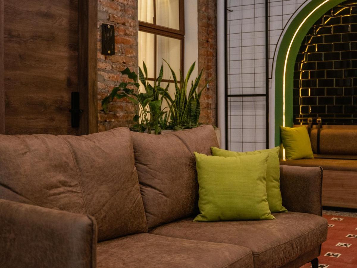 Wanderlot - Hotel Plaza Central Riobamba Esterno foto